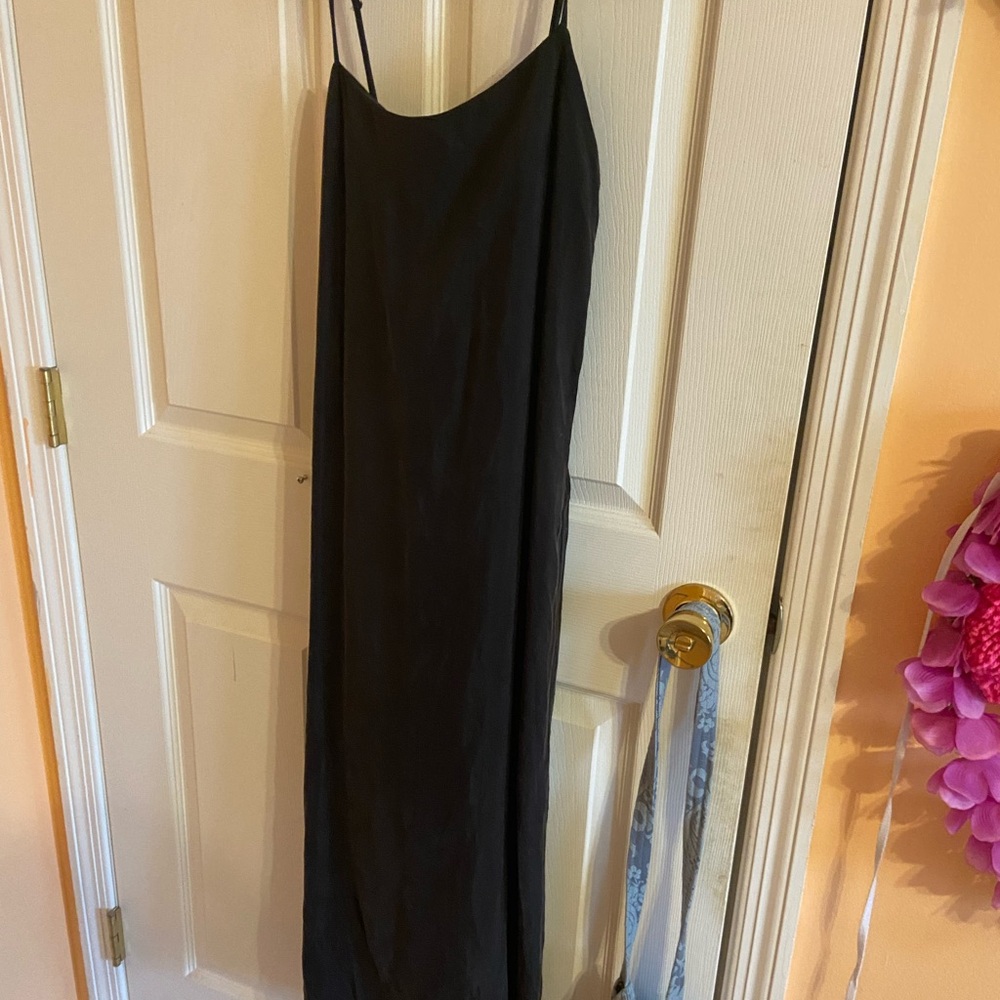 Elegant Black Maxi Dress with Spaghetti Straps